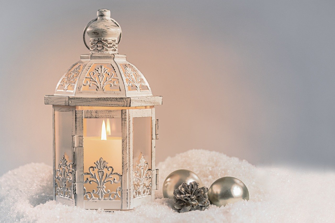 lantern, light, christmas lantern-6805978.jpg